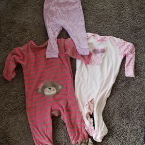 Lot of 3 baby girl pajamas size 9M